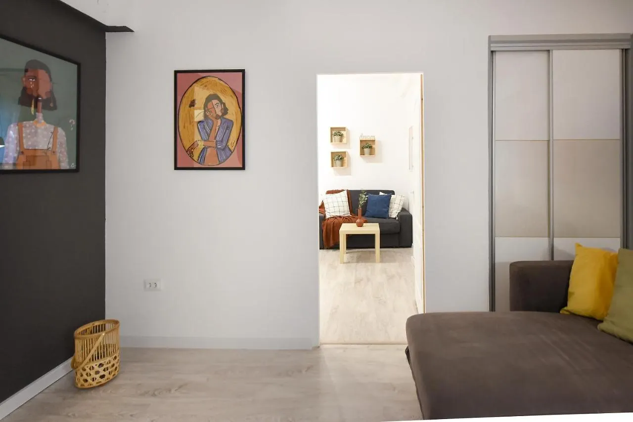 Central Treasure - Cozy 2 Bedroom Apartment In Historic Old Town Bükreş Romanya