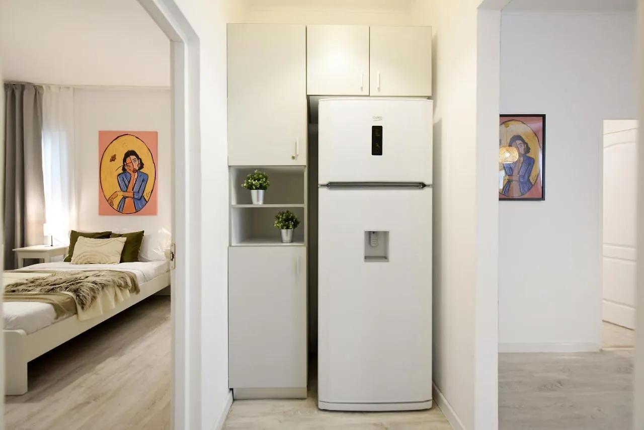 Central Treasure - Cozy 2 Bedroom Apartment In Historic Old Town Bucureşti