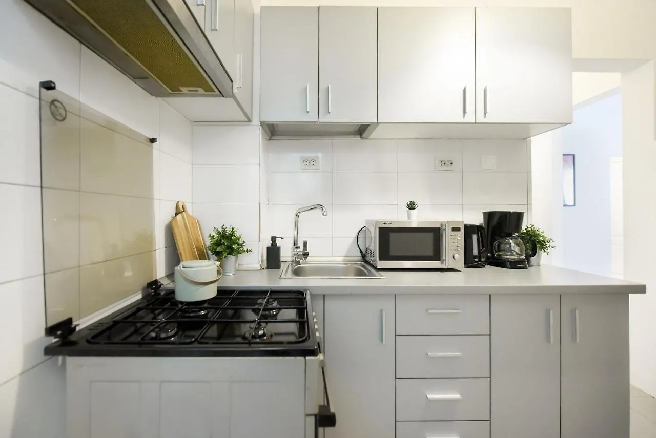 Central Treasure - Cozy 2 Bedroom Apartment In Historic Old Town Bucureşti