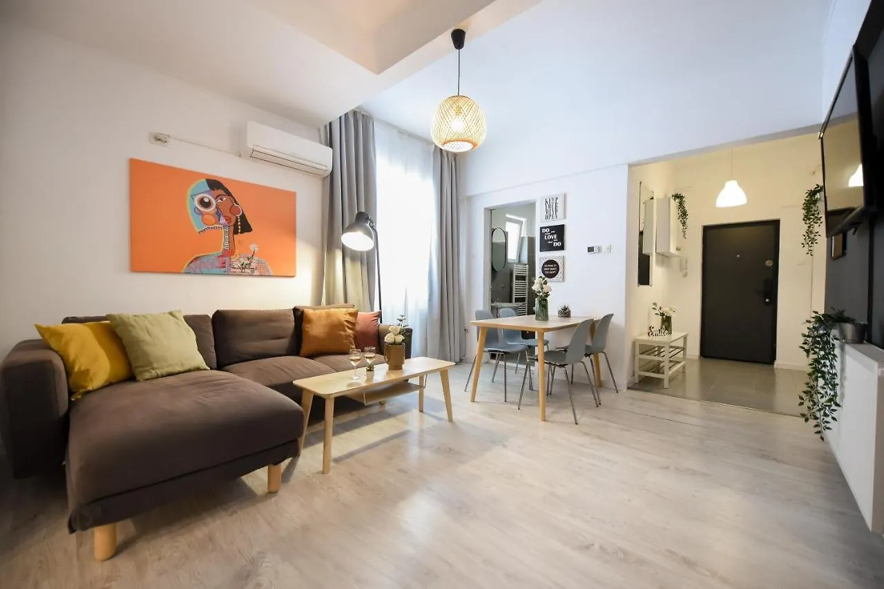 Central Treasure - Cozy 2 Bedroom Apartment In Historic Old Town Bukurešť