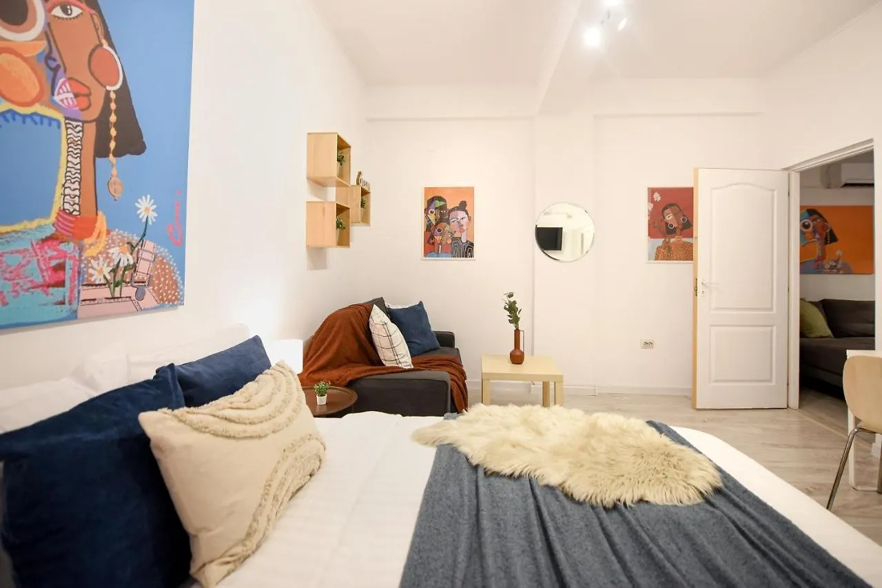 Central Treasure - Cozy 2 Bedroom Apartment In Historic Old Town Bukurešť